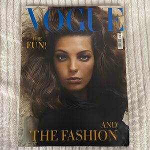 VOGUE ITALIA August 2003 edition